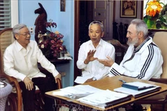 Diplomáticos extranjeros afirman papel de líder partidista en la historia moderna de Vietnam