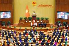 La Asamblea Nacional aprobó una Resolución para elegir al camarada Le Minh Tri, secretario del Comité Central del Partido Comunista como presidente del Tribunal Supremo Popular. (Fuente:VNA)