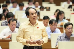 El delegado Truong Xuan Cu de Hanoi habla en el evento. (Fuente:VNA)