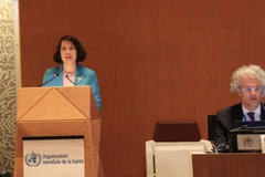 La viceministra de Salud de Vietnam Nguyen Thi Lien Huong habla en el evento. (Fuente:VNA)