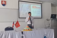El embajador de Vietnam en Eslovaquia, Nguyen Tuan, en el evento. (Fuente: VOV)