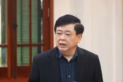 El profesor asociado Nguyen The Ky, presidente del Consejo Central de Teoría y Crítica de Literatura y Artes. (Foto: dangcongsan.vn)