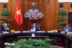 El primer ministro vietnamita, Pham Minh Chinh, preside una reunión del Gobierno (Fuente: VNA)