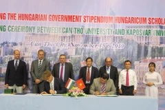 Ciudad vietnamita de Can Tho entabla cooperación con Hungría en educación 