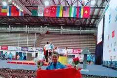Obtienen pesistas vietnamitas tres medallas de oro en campeonato mundial juvenil