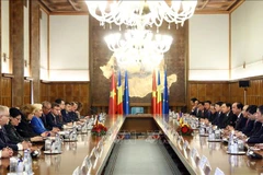 Rumania concede importancia al fomento de nexos con Vietnam, afirma premier 