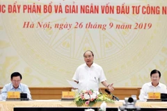 Califica primer ministro de Vietnam desembolso de inversiones públicas como tarea política apremiante