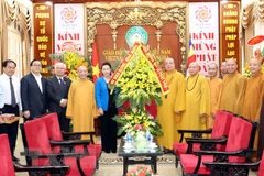Presidenta del Parlamento de Vietnam felicita a Sangha Budista por éxito del Día de Vesak