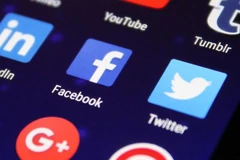 Orienta Laos el registro de actividades de información en redes sociales
