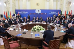 Firman Unión Económica Euroasiática y Singapur Tratado de Libre Comercio