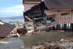 Mueren seis personas tras terremoto en Indonesia