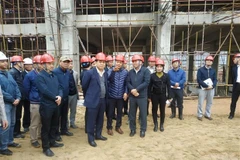 Aceleran en Hanoi instalación de mayor incineradora de Vietnam 