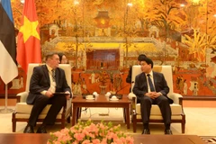Promueven en Vietnam cooperación con Estonia para desarrollar ciudades inteligentes