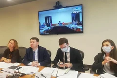 Vietnam y Rusia discuten proyectos de inversión prioritarios en medio del COVID-19