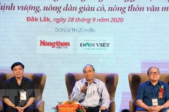 Premier vietnamita dialoga con agricultores de la región Centro-Altiplanicie Occidental 