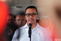 Acusado exministro de Juventud y Deportes de Indonesia de recibir soborno
