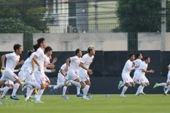 Alienta premier vietnamita al equipo nacional de fútbol antes de su partido contra Corea del Norte