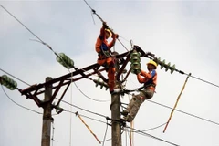 Camboya reduce precios de electricidad para restaurar la economía
