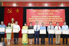 Analizan labores de propaganda partidista de los órganos centrales de Vietnam