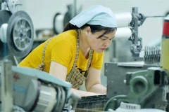 Aumenta a 750 mil la pérdida de empleos en Vietnam desde principios de año