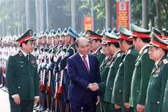 Premier de Vietnam asiste al acto por el aniversario 75 del Estado Mayor General 