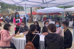 Más de 145 mil empleados de Hanoi contratados con éxito hasta octubre