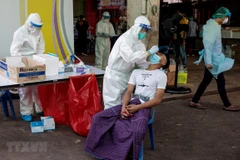 Tailandia realiza pruebas del COVID-19 a más de 10 mil personas ante rebrote