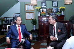 Destaca Vietnam méritos de mártires y fuerzas armadas durante la lucha de independencia nacional