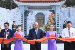 Premier de Vietnam inaugura obra dedicada a mártires en provincia de Quang Nam