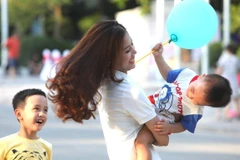 Organizan coloquio en Hanoi sobre las habilidades necesarias para ser padres responsables 