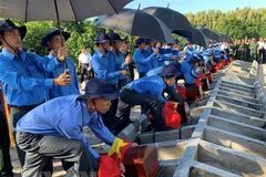 Realizan homenaje póstumo a 52 combatientes voluntarios de Vietnam fallecidos en Camboya