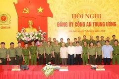 Exhortan a mayores esfuerzos para cumplimiento de misiones políticas de la policía vietnamita