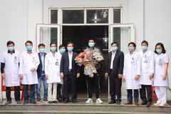 Recibe alta médica paciente número 18 del coronavirus en Vietnam 