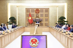 Premier de Vietnam asigna tareas a subjefes de Gobierno