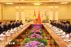 Vietnam consolida vínculos con China