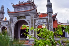 Visitan lugares sagrados en Truong Sa (Spratly) 