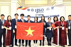 La delegación de estudiantes vietnamitas en la 21 Olimpiada Internacional de Ciencias Juveniles (IJSO) en Rumanía. (Fuente: VNA)