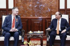 Presidente vietnamita aprecia los aportes del embajador estadounidense