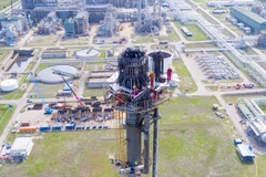 Petrovietnam y socio ruso Zarubezhneft agilizan cooperación en nuevos proyectos