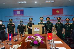 Ministerio de Defensa de Vietnam apoya a Laos en lucha contra el COVID-19