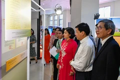 Inauguran en Hanoi exposición 'Ba Dinh, Historia, renovación y desarrollo'