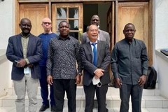 Vietnam y Tanzania buscan promover cooperación 