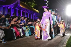 Destacarán valores de “Ao Dai” vietnamita mediante diversas actividades 