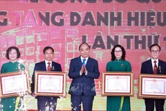 Presidente vietnamita asiste a inauguración del año escolar en Academia de Agricultura