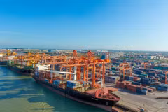 Aumenta volumen de mercancías despachadas por puertos marítimos de Vietnam 
