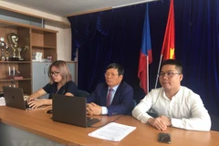 Jóvenes vietnamitas en Europea ansiosos por contribuir al progreso de Patria