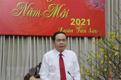Felicitan a unidades del Ejército y la sanidad pública de Vietnam por el Tet