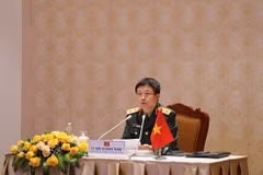 Vietnam participa en el IX Foro Fullerton en Singapur
