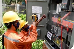 Reducen tarifas de servicios públicos esenciales en Vietnam por el COVID-19