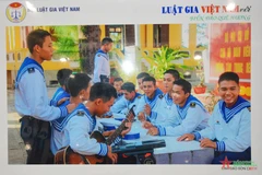 Inauguran exposición fotográfica sobre abogados con el mar e islas de Vietnam